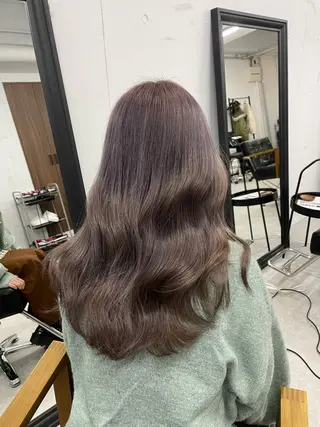 セミロング カラー マツダ レンのヘアスタイル