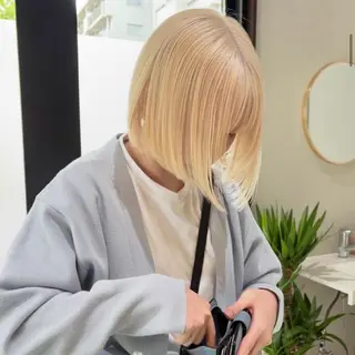 ショート カラー REINA /nёn/女性限定のヘアスタイル