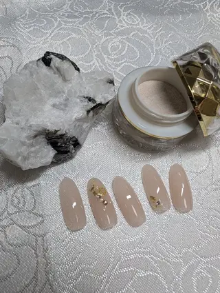 ネイル ヌーディジュエリー ネイルサロンのネイルデザイン