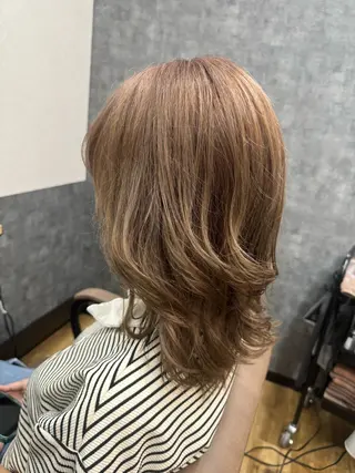 ミディアム カラー reeed konnoのヘアスタイル