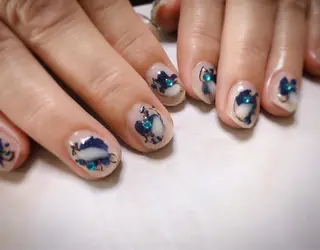 ネイル mano nella manoのネイルデザイン