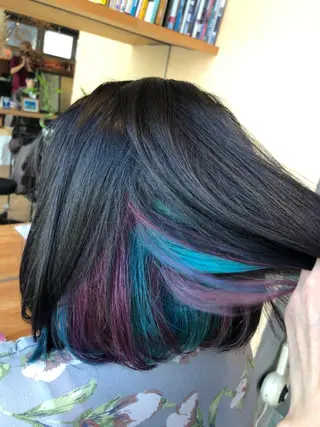 カラー 両国駅徒歩1分⭐️ アイロン仕上げのヘアスタイル