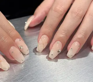 ネイル 橋本 朱里のネイルデザイン