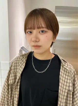 ショート カラー 似合わせカット レイヤー/ボブのヘアスタイル