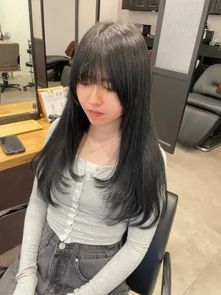 ロング 佐藤 由依/水光カラーのヘアスタイル