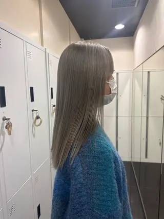 ロング カラー ブリーチカラー/ベー ジュ/Hono🦖のヘアスタイル