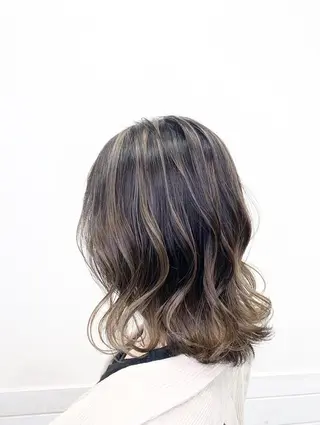 ミディアム カラー lucia RYOのヘアスタイル