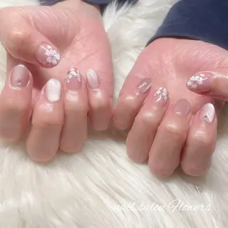 ネイル Flowers Tomomiのネイルデザイン
