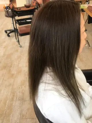 セミロング カラー Rayt hair レイトヘアーのヘアスタイル
