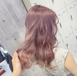 セミロング 🤍ムラ修正ブリーチ 🤍原宿/YUUのヘアスタイル
