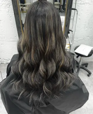 ロング ダブルカラー✨️ 五島桜樫のヘアスタイル