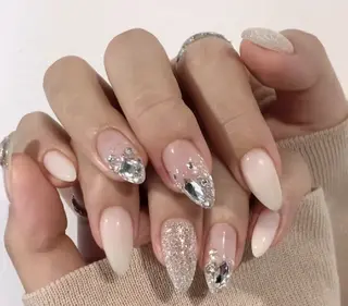 ミディアム ninabeauty 新宿のネイルデザイン