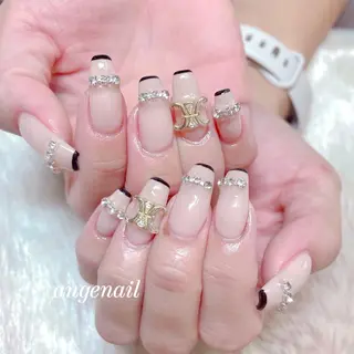 ネイル オーナーネイリスト MAKIのネイルデザイン