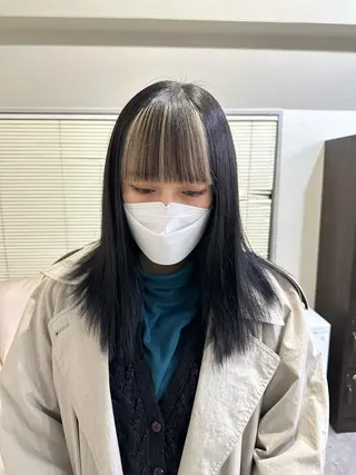 ミディアム カラー パーマ ヘアアレンジ メンズ キッズ ネイル マツエク・マツパ アイブロウ 切りっぱなしヘアボブ ミディアムヘアRYOのヘアスタイル