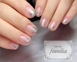 ネイル -nailroom- familiaのネイルデザイン