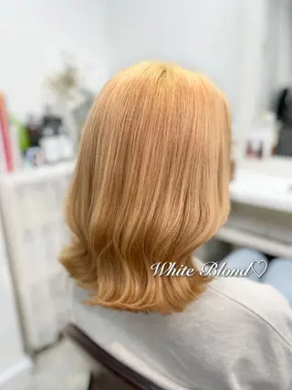 セミロング カラー 韓国ヘア🤍髪質改善 🇰🇷AKANEのヘアスタイル