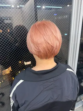 ショート カラー lani ブリーチ /ダブルカラーのヘアスタイル