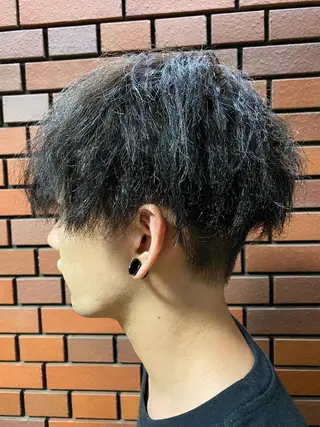 ショート パーマ エイト ウメダのヘアスタイル