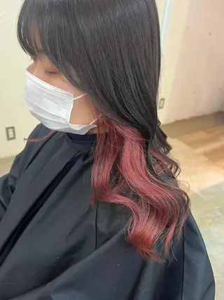 セミロング 🩷艶カラー 🧡💛リサ🫧のヘアスタイル