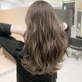 セミロング カラー にしき さんのヘアスタイル