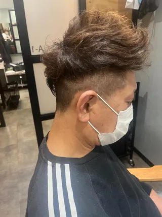 ショート カラー パーマ ヘアアレンジ メンズ キッズ ネイル マツエク・マツパ アイブロウ 久木原 ゆりのヘアスタイル