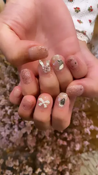 ネイル crystal ⭐︎ colorのネイルデザイン