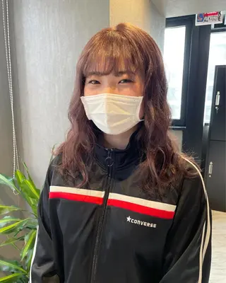 ロング カラー さと ちはるのヘアスタイル