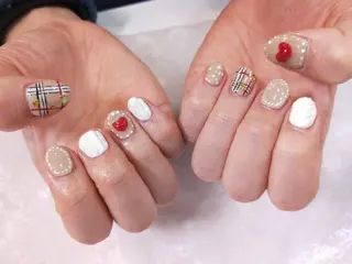 ネイル はばすみれ🎀ﾈｲﾙ 光ﾌｪｲｼｬﾙ ﾍｱのネイルデザイン