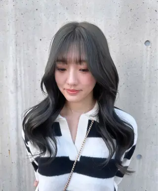 ロング カラー amy .のヘアスタイル