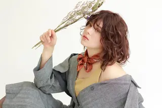 ミディアム カラー yuki🌼 Hip's decoのヘアスタイル