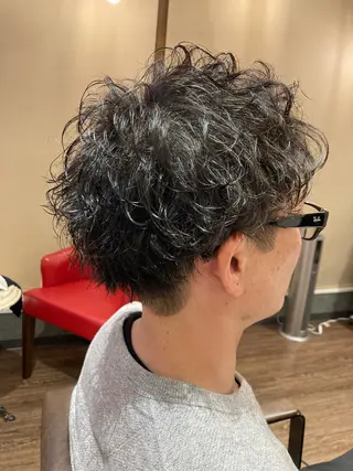 ショート パーマ 橋本 和弥のヘアスタイル