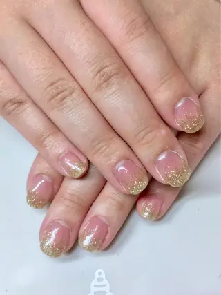 ネイル 新宿ネイルサロン ジェミディローサのネイルデザイン