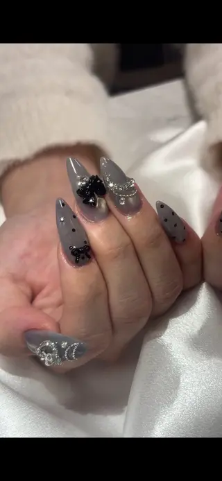 ネイル Lilith 🤍 Runaのネイルデザイン