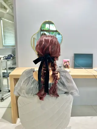 ヘアアレンジ 暖色カラー/アレンジ /束間まつげ🌼のヘアスタイル