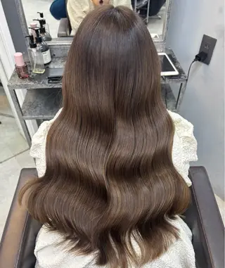 ロング カラー 桐生 かれんのヘアスタイル