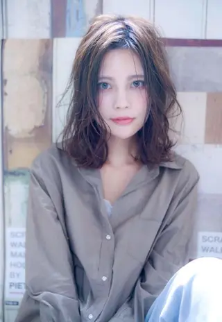 ミディアム カラー ヘアアレンジ ミニボブ/ブリーチ 🌈MISATOのヘアスタイル