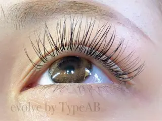 マツエク・マツパ evolve by TypeAB所属・evolve  by TypeABのマツエク・マツパデザイン