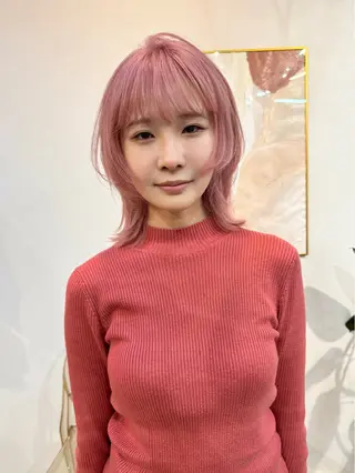 ミディアム カラー lani ブリーチ /ダブルカラーのヘアスタイル