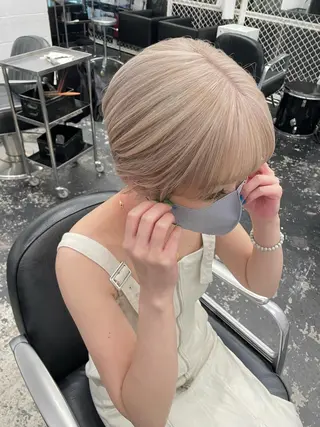 ショート カラー パーマ ヘアアレンジ メンズ キッズ ネイル マツエク・マツパ アイブロウ 艶ハイトーン/ヘア アレンジAYAKAのヘアスタイル