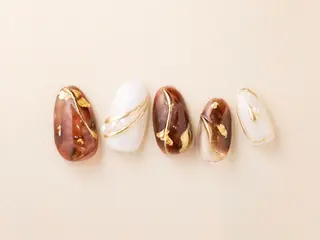 ネイル Tiary Nail Fのネイルデザイン