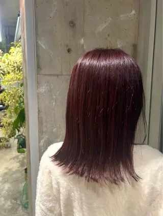 ミディアム piilo/ 岩花梨乃のヘアスタイル