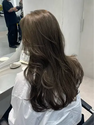 ロング カラー 表参道/透明感 グレージュ/ブラウンのヘアスタイル