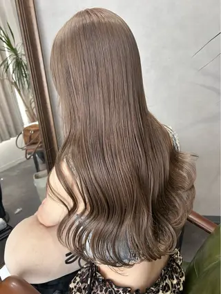ロング favietta所属・中村 友美のヘアスタイル