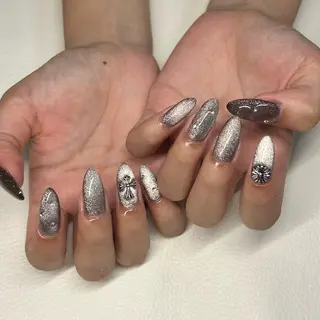 ロング 美フォルムスカルプ✨ RENAのネイルデザイン