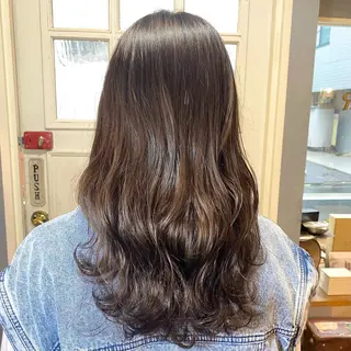ロング カラー BRITS 渡辺 菜々子のヘアスタイル