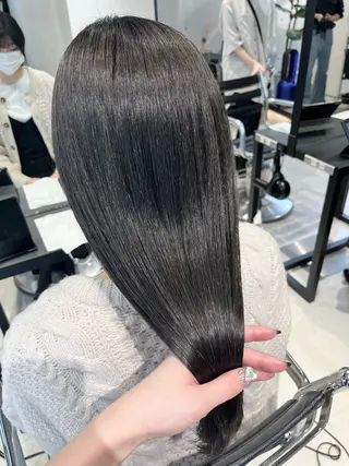 ロング カラー パーマ ヘアアレンジ 透明感/オリーブ/ グレージュ/YUKAのヘアスタイル