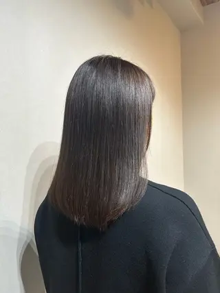 ミディアム 川筋 桃果のヘアスタイル