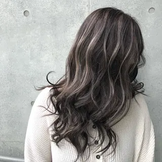 セミロング 海外風レイヤーカット 👑店長 平松 由のヘアスタイル