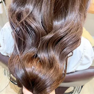 ロング カラー bh.maara デザイン／ハイトーンのヘアスタイル