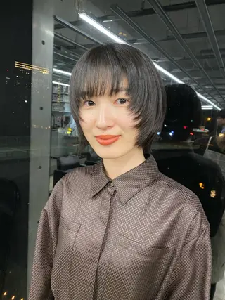 ショート カラー 似合わせカット レイヤー/ボブのヘアスタイル